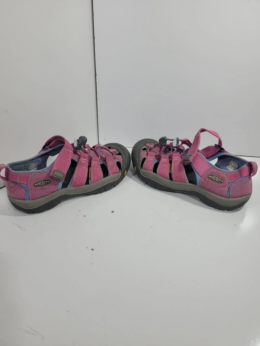 KEEN Newport H2 Youth Size 3 Big Kids Sandals Pink Purple Waterproof Hiking